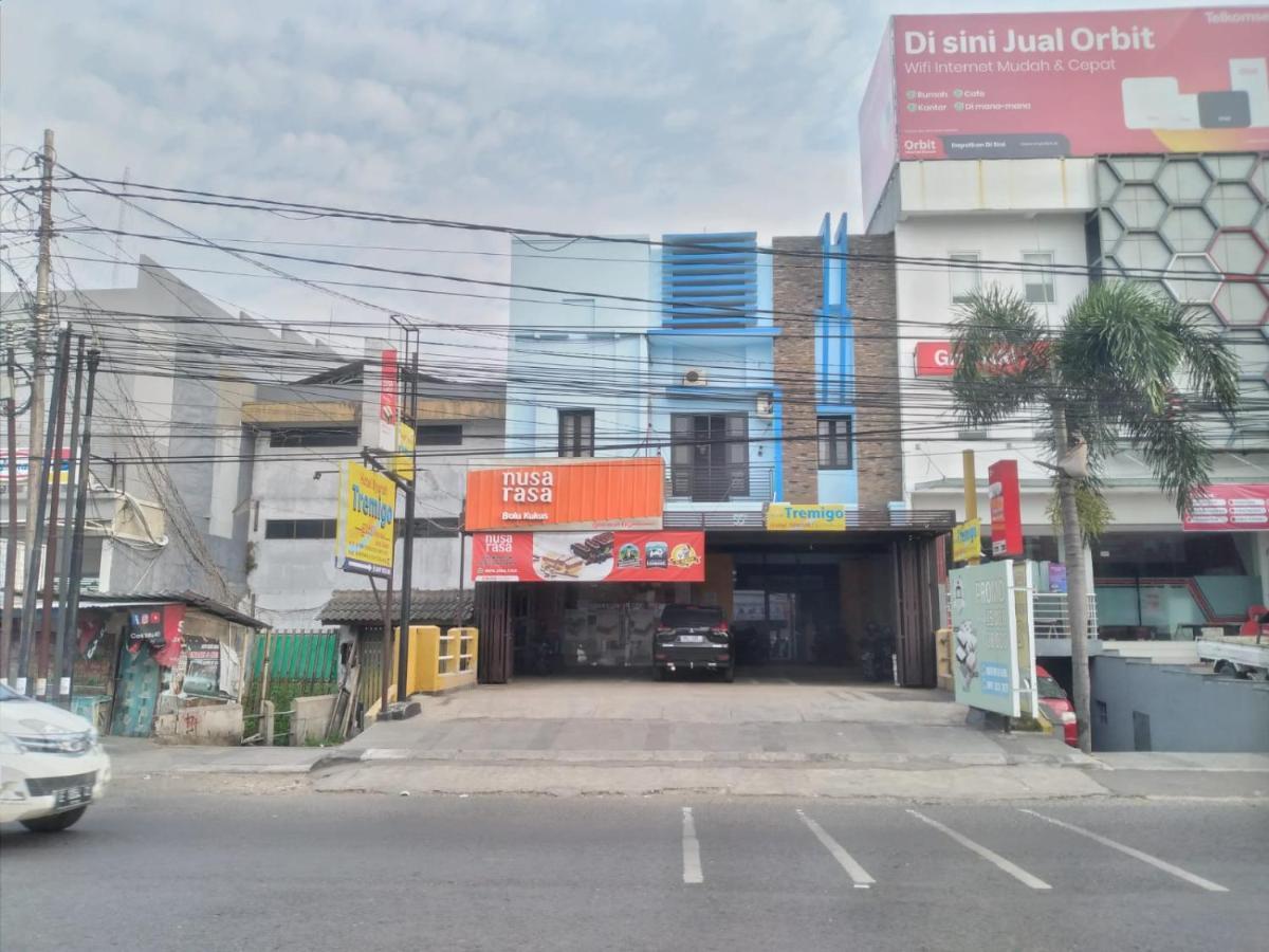Hotel Syariah Tremigo Guesthouse Cirebon Exterior photo