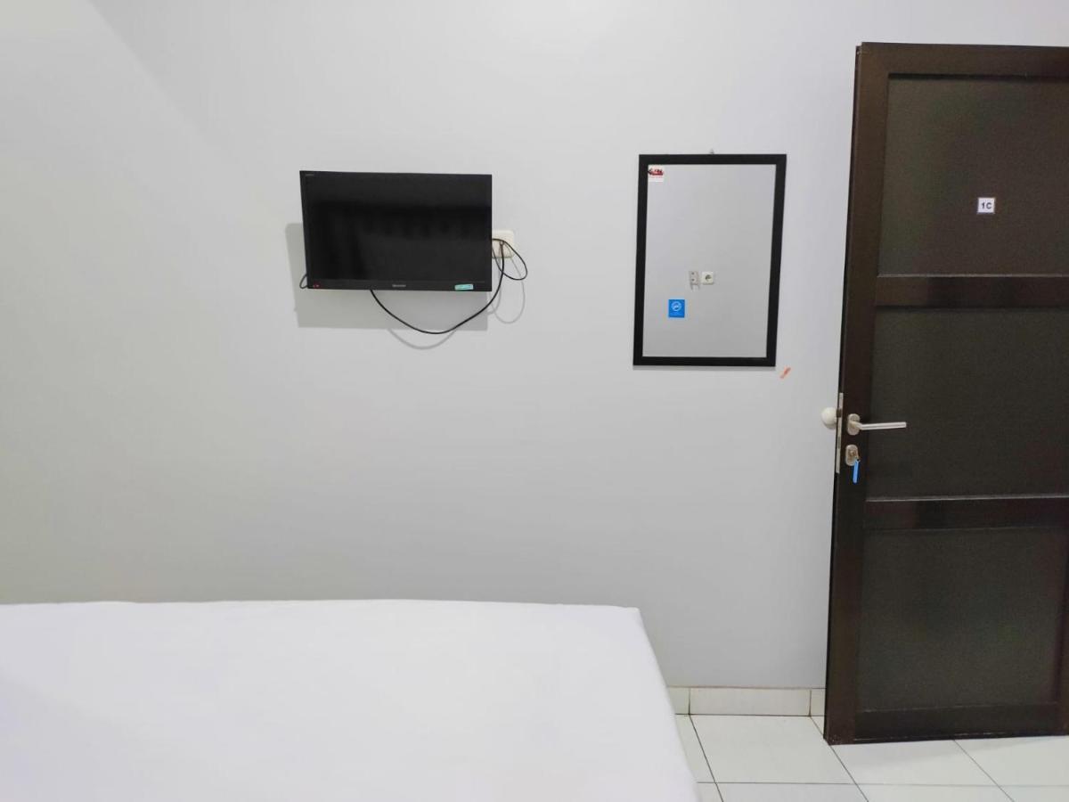 Hotel Syariah Tremigo Guesthouse Cirebon Exterior photo