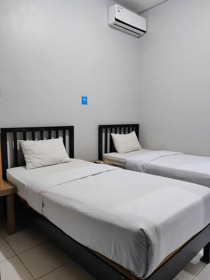 Hotel Syariah Tremigo Guesthouse Cirebon Exterior photo