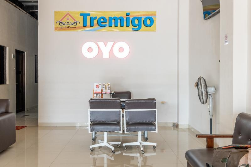 Hotel Syariah Tremigo Guesthouse Cirebon Exterior photo